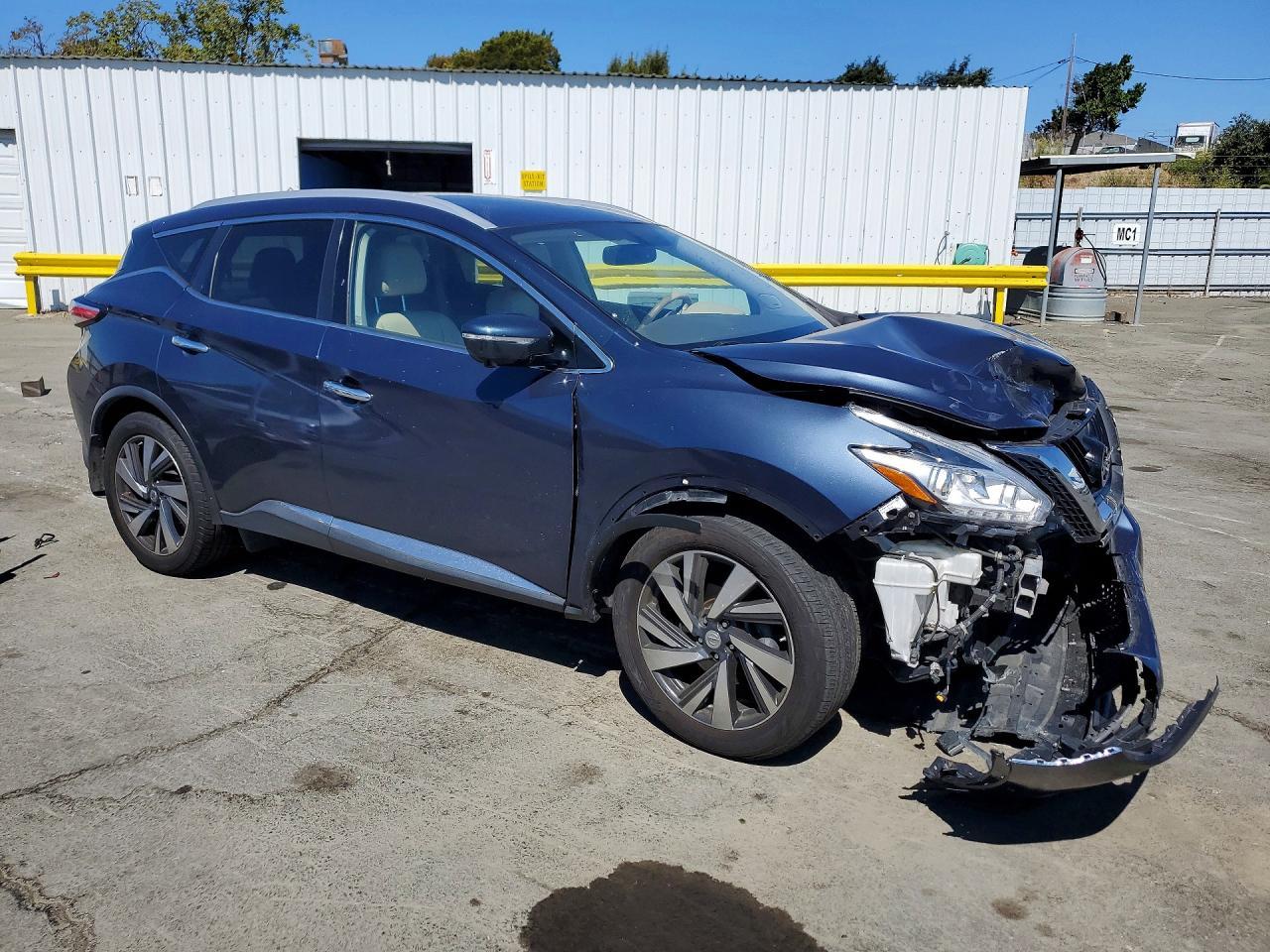 2015 Nissan Murano Platinum - Image 4