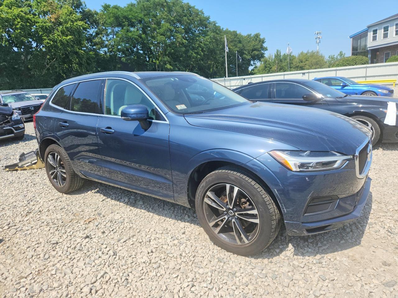 2020 Volvo Xc60 T5 Momentum - Image 4