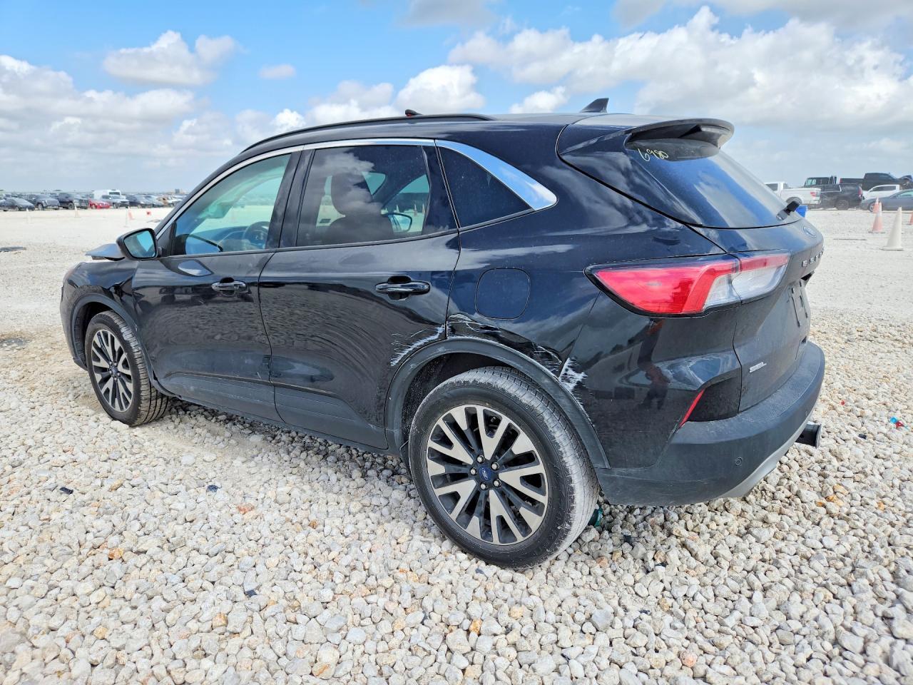 2020 Ford Escape Sel - Image 2