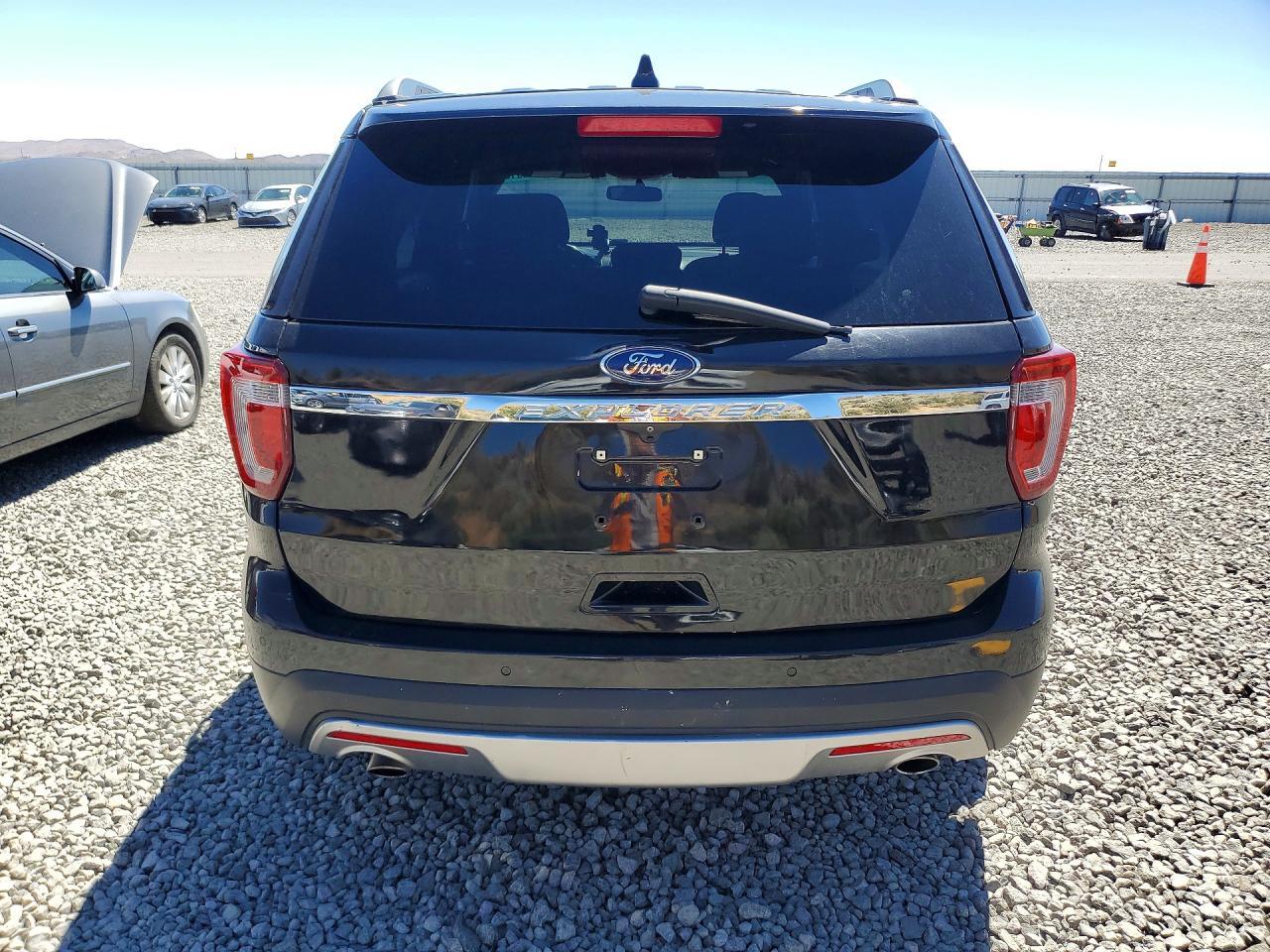 2016 Ford Explorer Xlt - Image 6