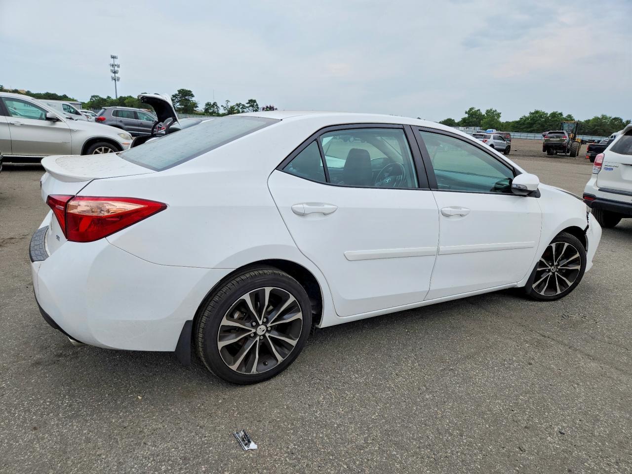 2019 Toyota Corolla Se - Фото 3