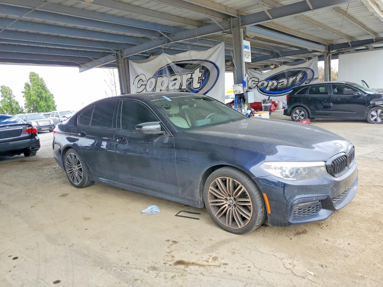 2019 BMW 540 I - Image 4