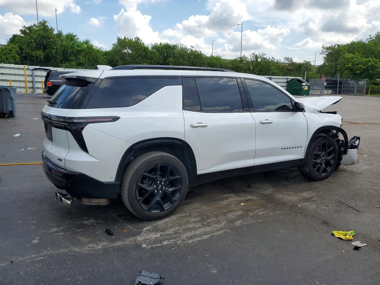 2024 Chevrolet Traverse Rs - Image 3