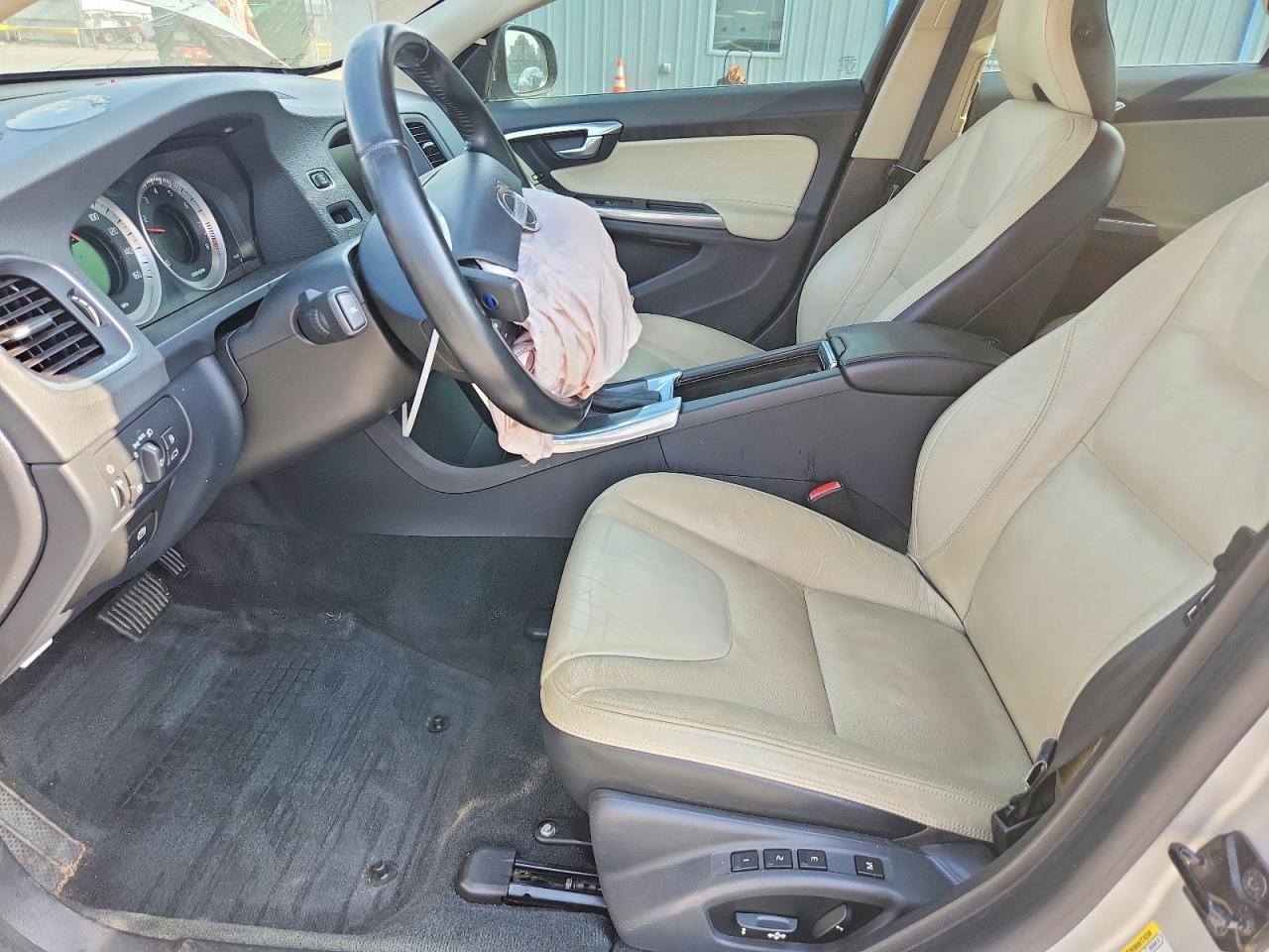 2013 Volvo S60 T5 - Image 7
