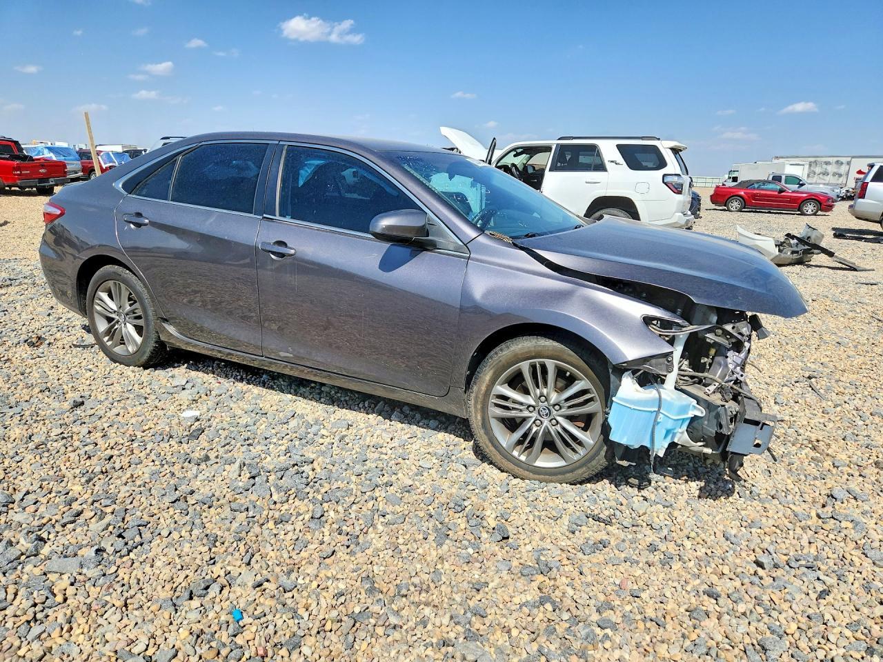 2017 Toyota Camry Se - Фото 4
