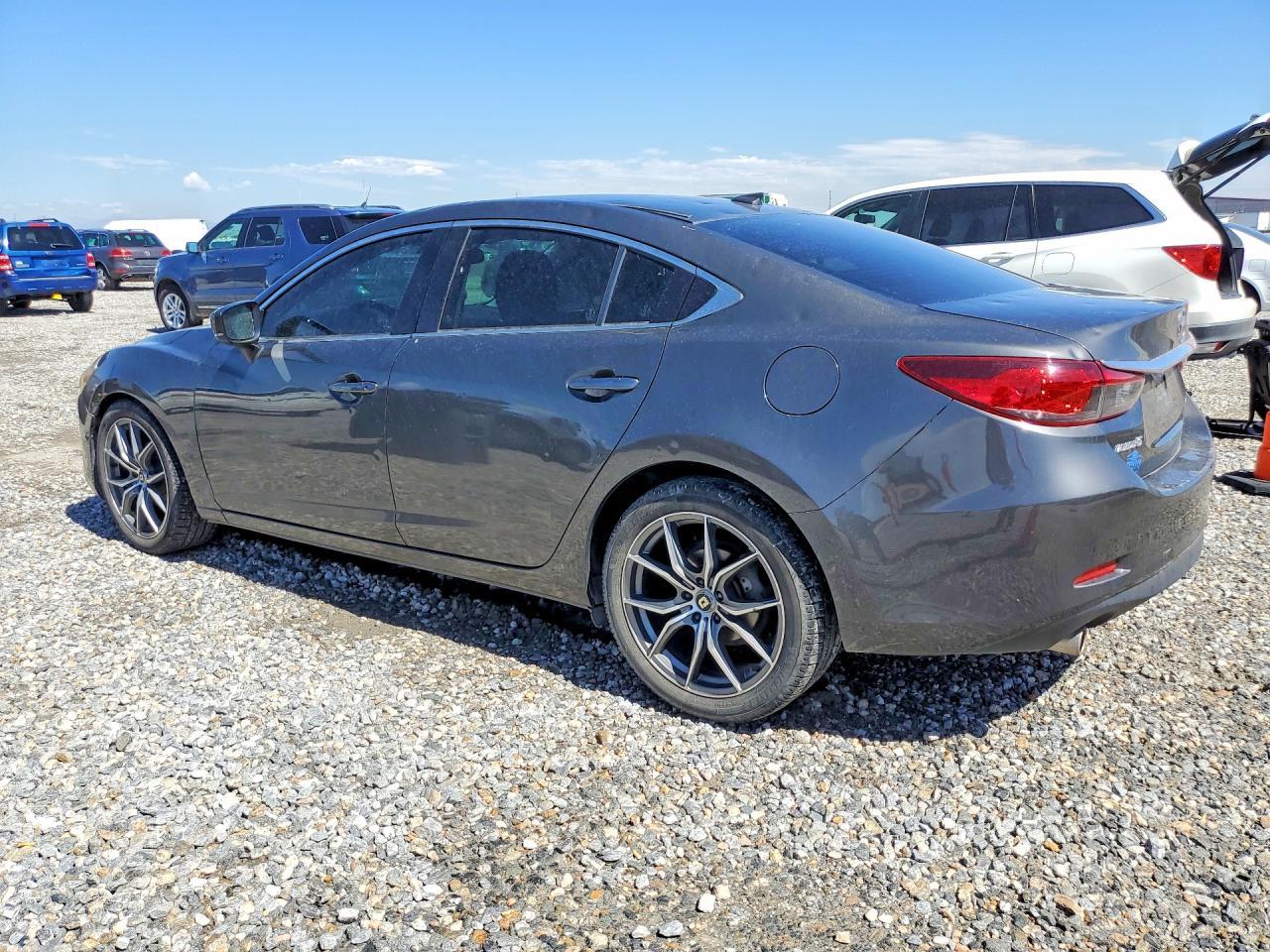 2017 Mazda 6 Touring - Image 2
