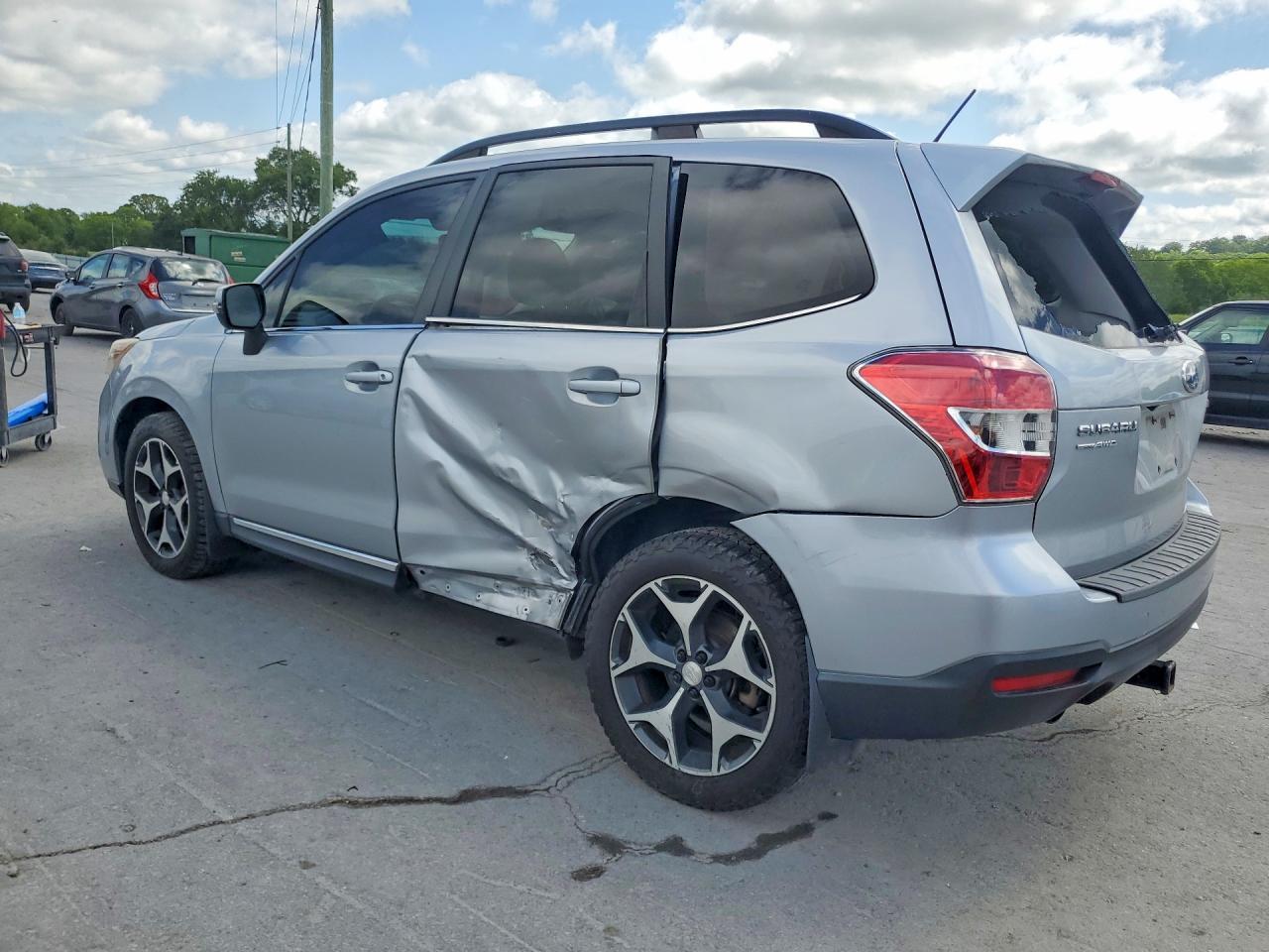 2015 Subaru Forester 2.0Xt Touring - Фото 2