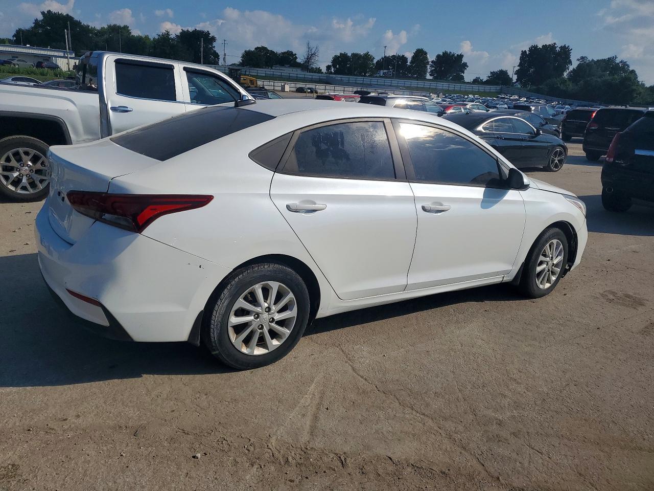 2018 Hyundai Accent Sel - Фото 3