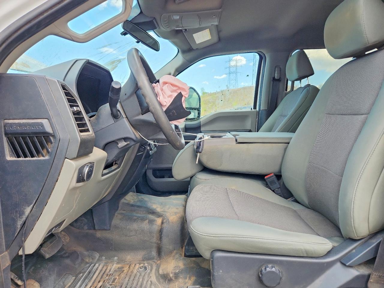 2022 Ford F250 Super Duty - Фото 7