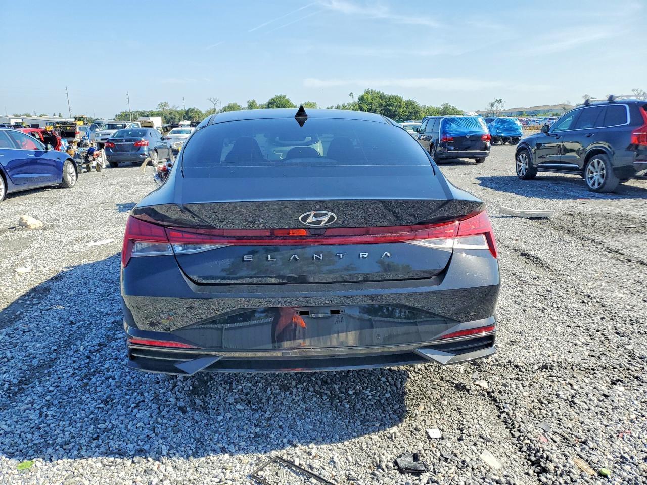 2023 Hyundai Elantra Limited - Фото 6