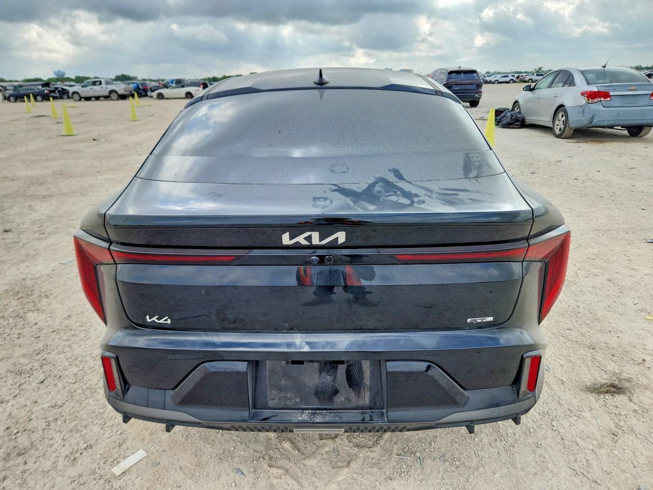 2025 Kia K4 Gt Line - Image 6