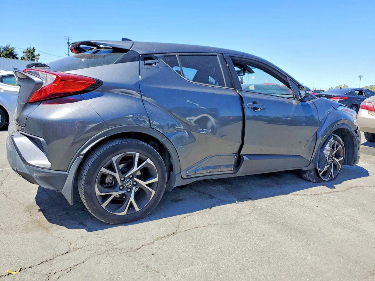 2018 Toyota C-Hr Xle - Фото 3