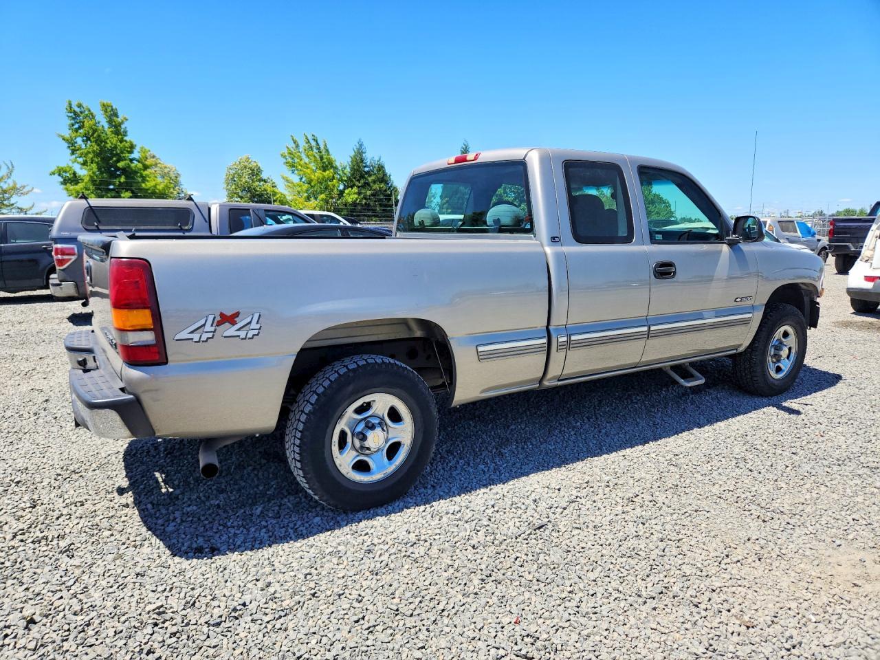 2002 Chevrolet Silverado K1500 - Фото 3