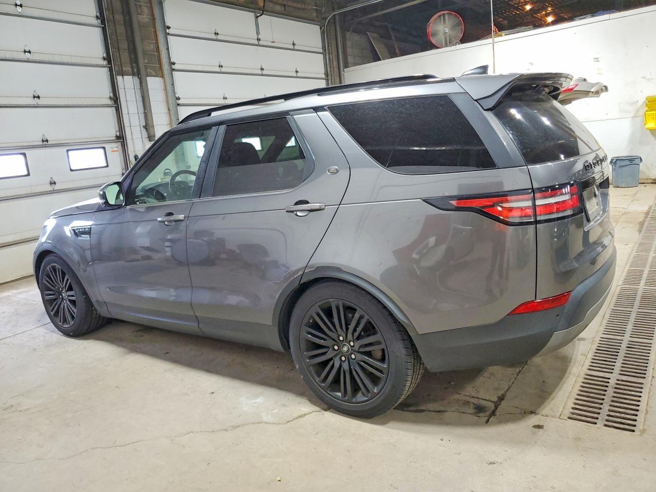 2017 Land Rover Discovery Hse - Фото 2