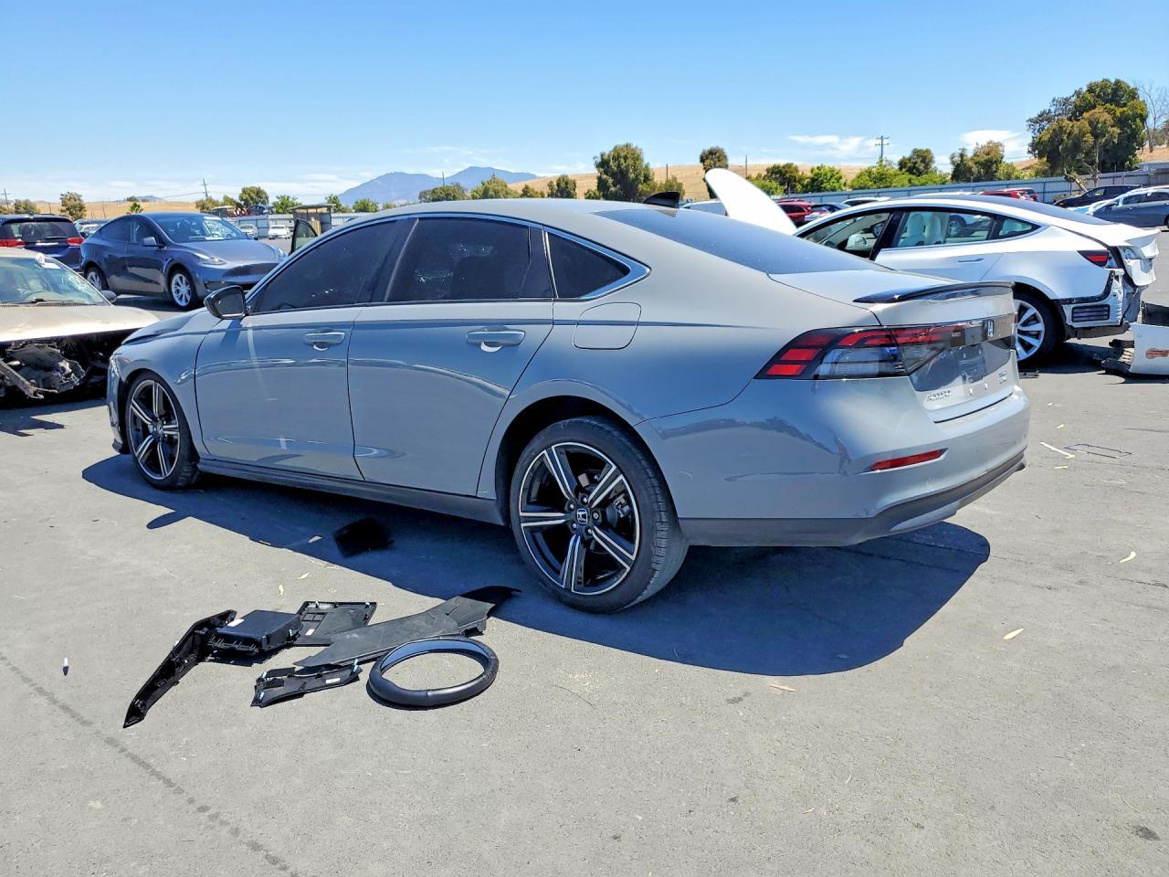 2024 Honda Accord Hybrid Sport - Фото 2