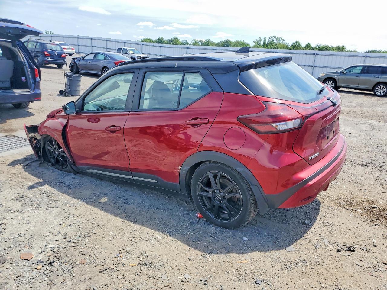 2023 Nissan Kicks Sr - Фото 2