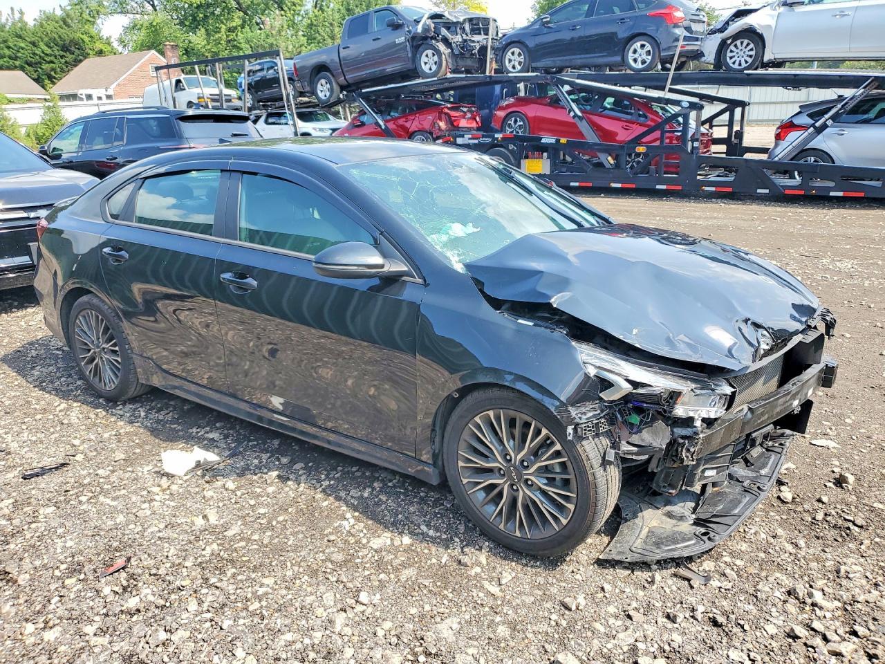 2024 Kia Forte Gt Line - Фото 4