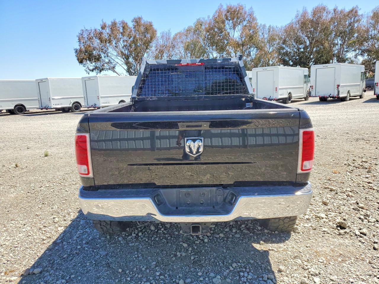 2018 Ram 3500 Laramie - Фото 6