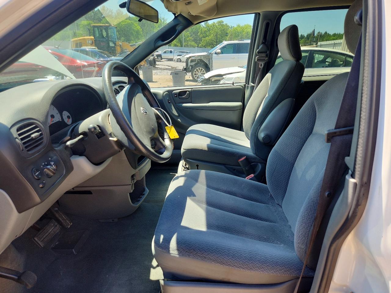 2005 Dodge Grand Caravan Se - Image 7