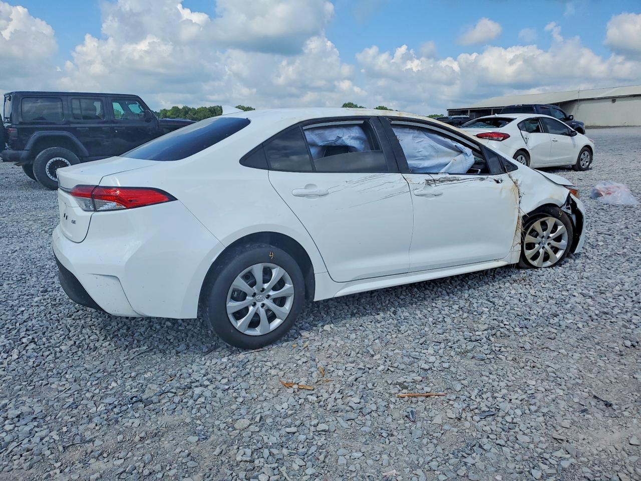 2025 Toyota Corolla Le - Image 3