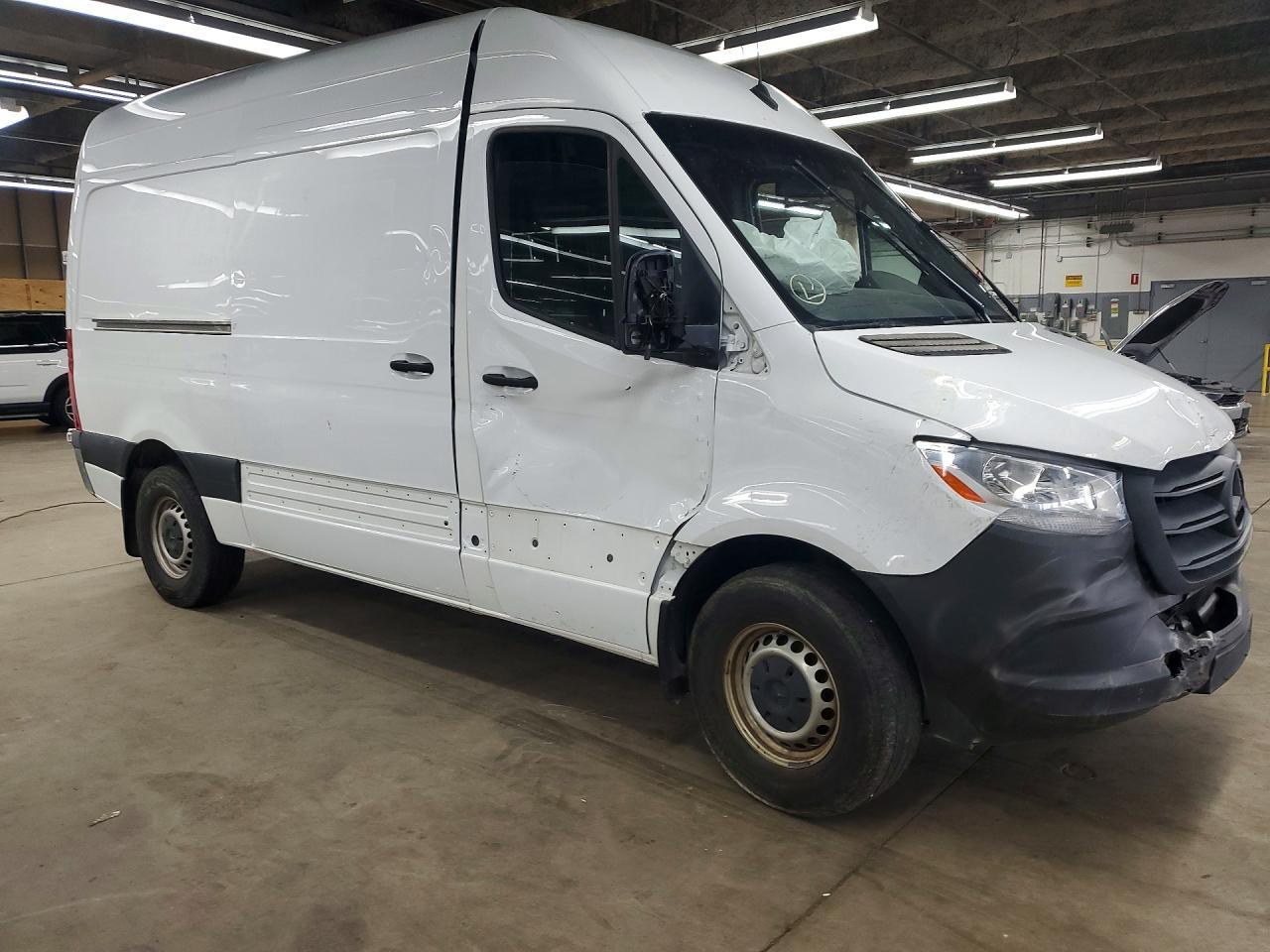2021 Mercedes-Benz Sprinter 2500 - Image 4