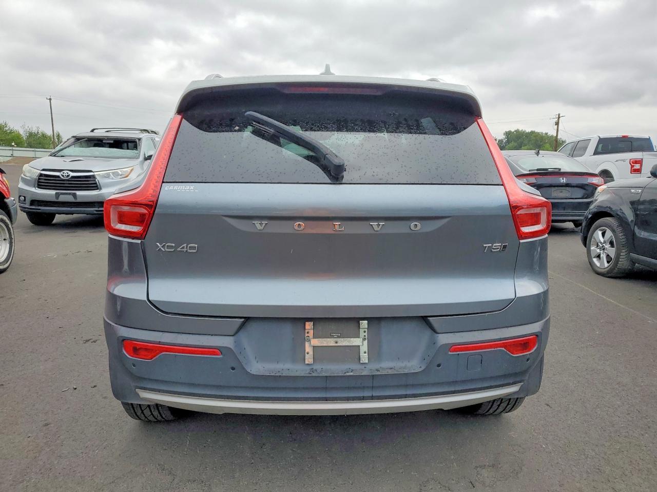 2019 Volvo Xc40 T5 Momentum - Фото 6