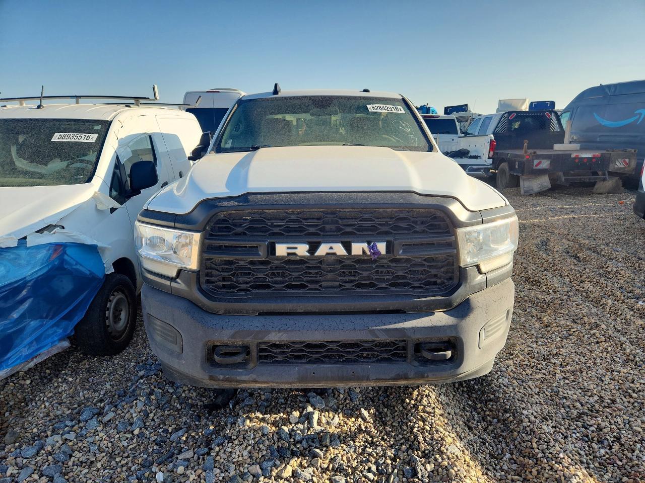 2022 Ram 3500 Tradesman - Фото 5