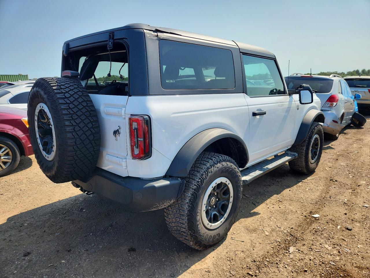 2023 Ford Bronco Base - Фото 3