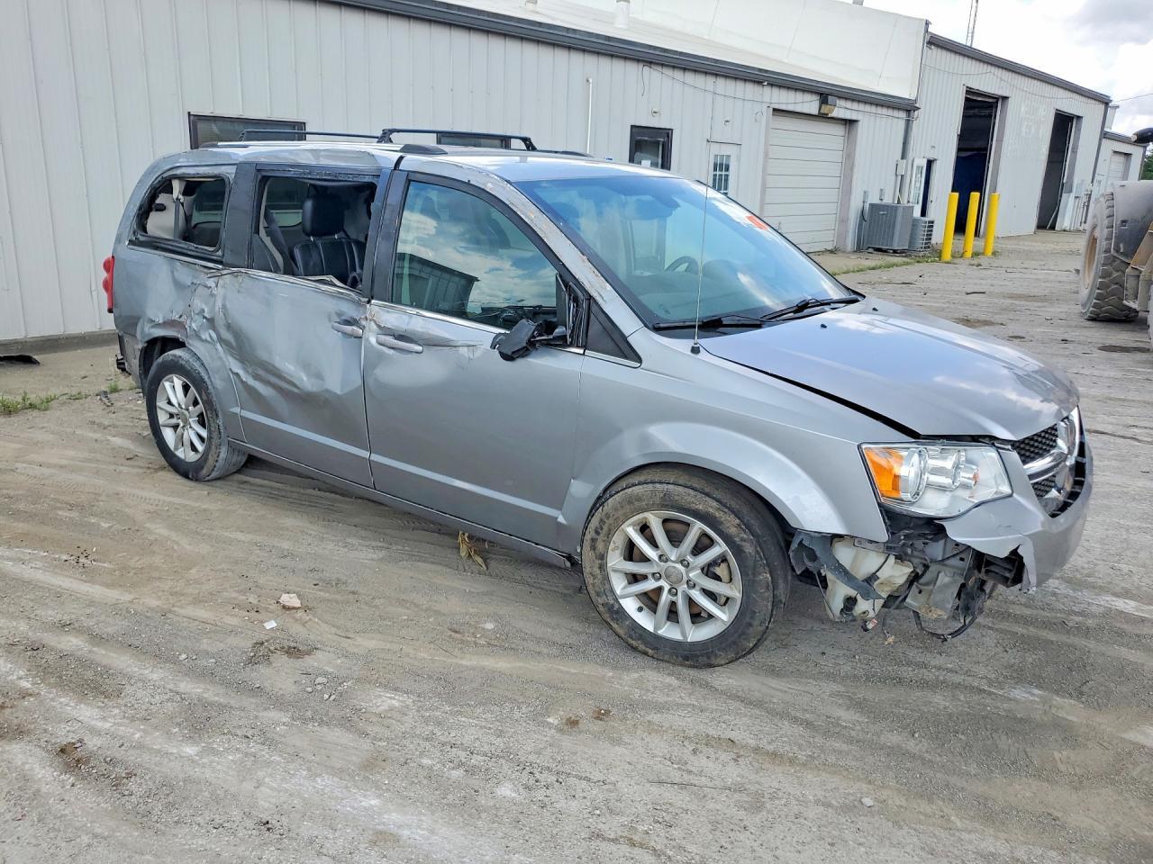 2019 Dodge Grand Caravan Sxt - Фото 4