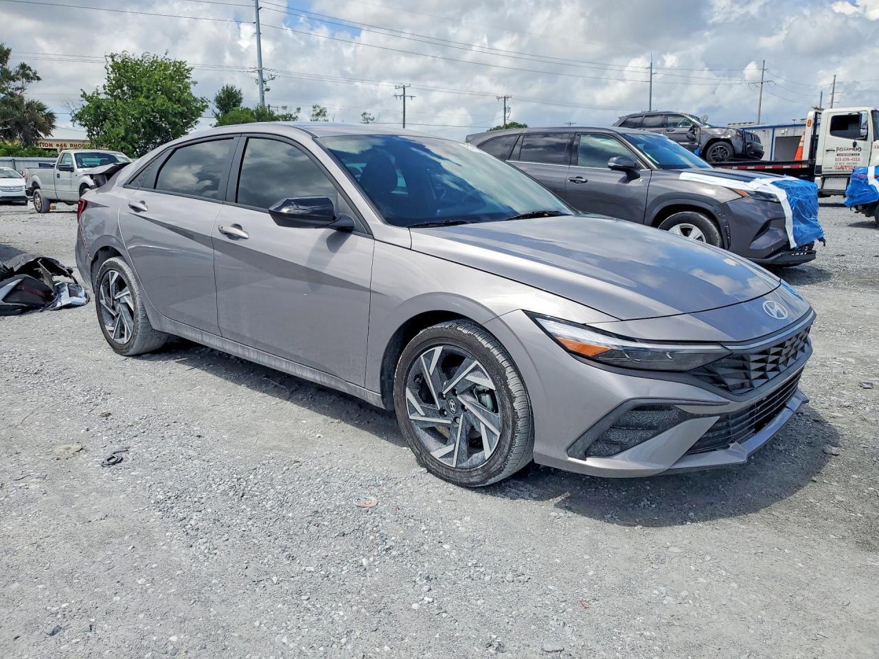 2025 Hyundai Elantra Hybrid Sel Sport - Фото 4