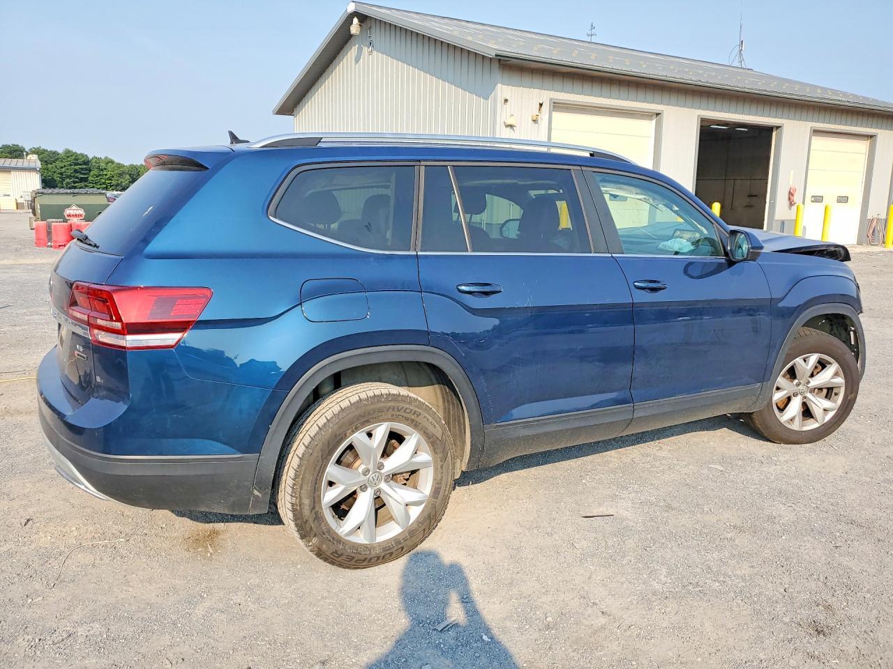 2018 Volkswagen Atlas Se - Image 3