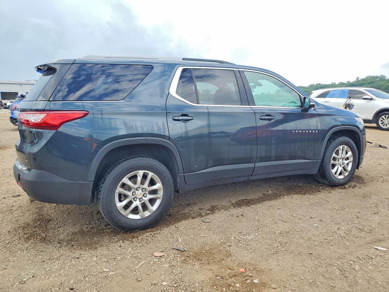 2018 Chevrolet Traverse Lt - Фото 3