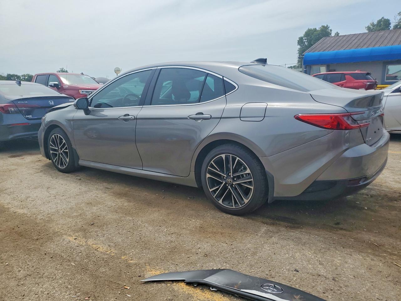 2026 Toyota Camry Xle - Фото 2