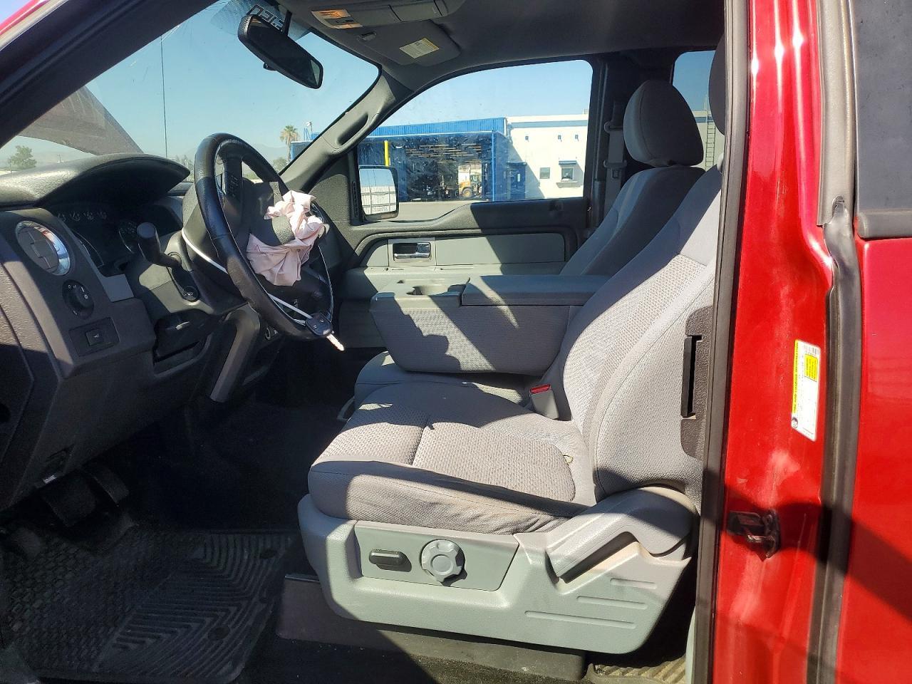 2011 Ford F150 Super Cab - Фото 7
