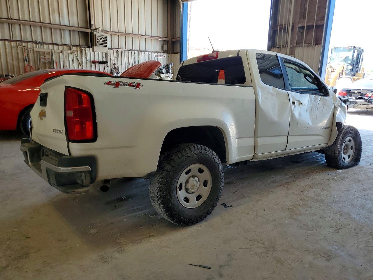 2020 Chevrolet Colorado - Image 3