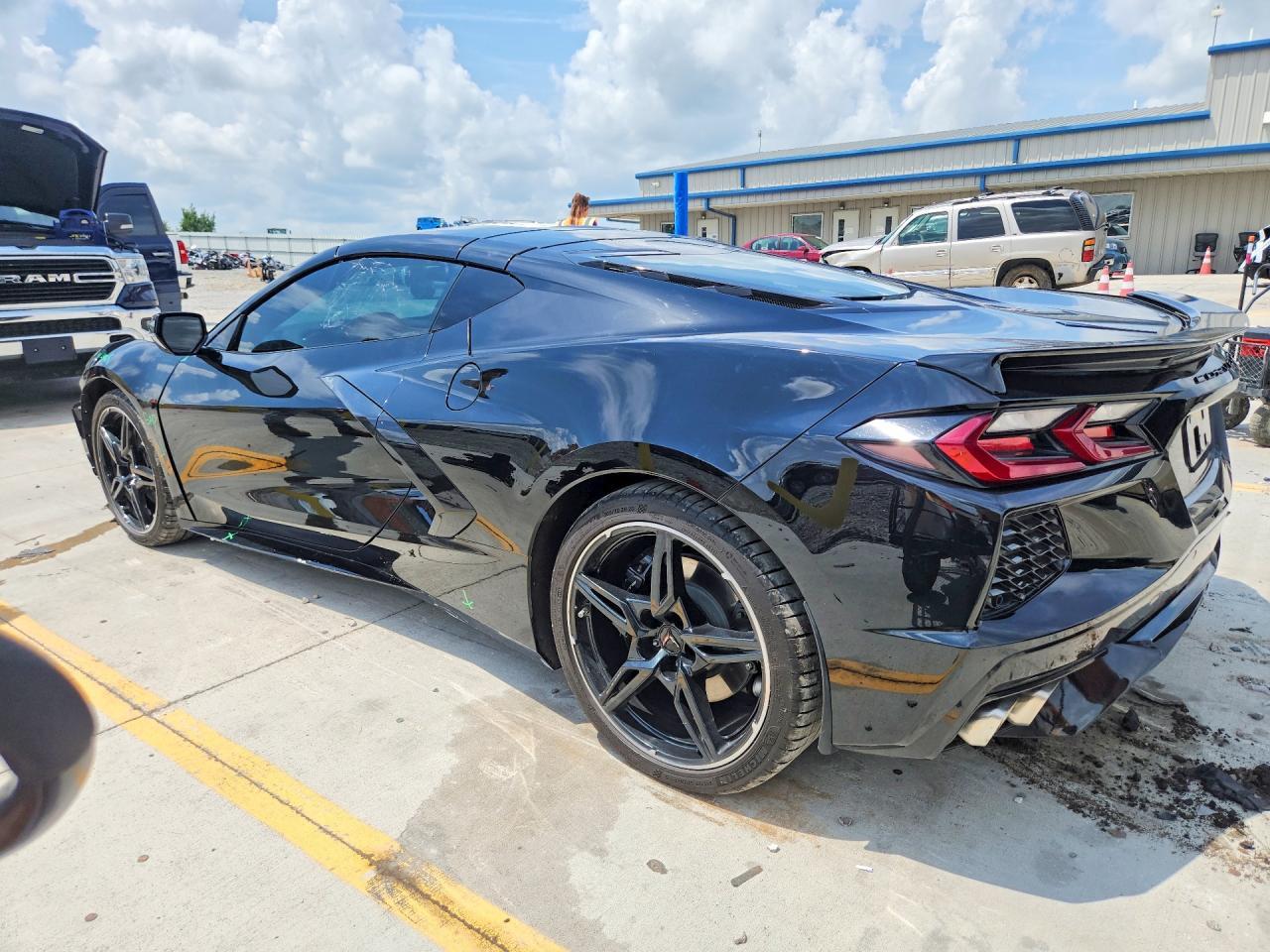 2023 Chevrolet Corvette Stingray 1Lt - Фото 2