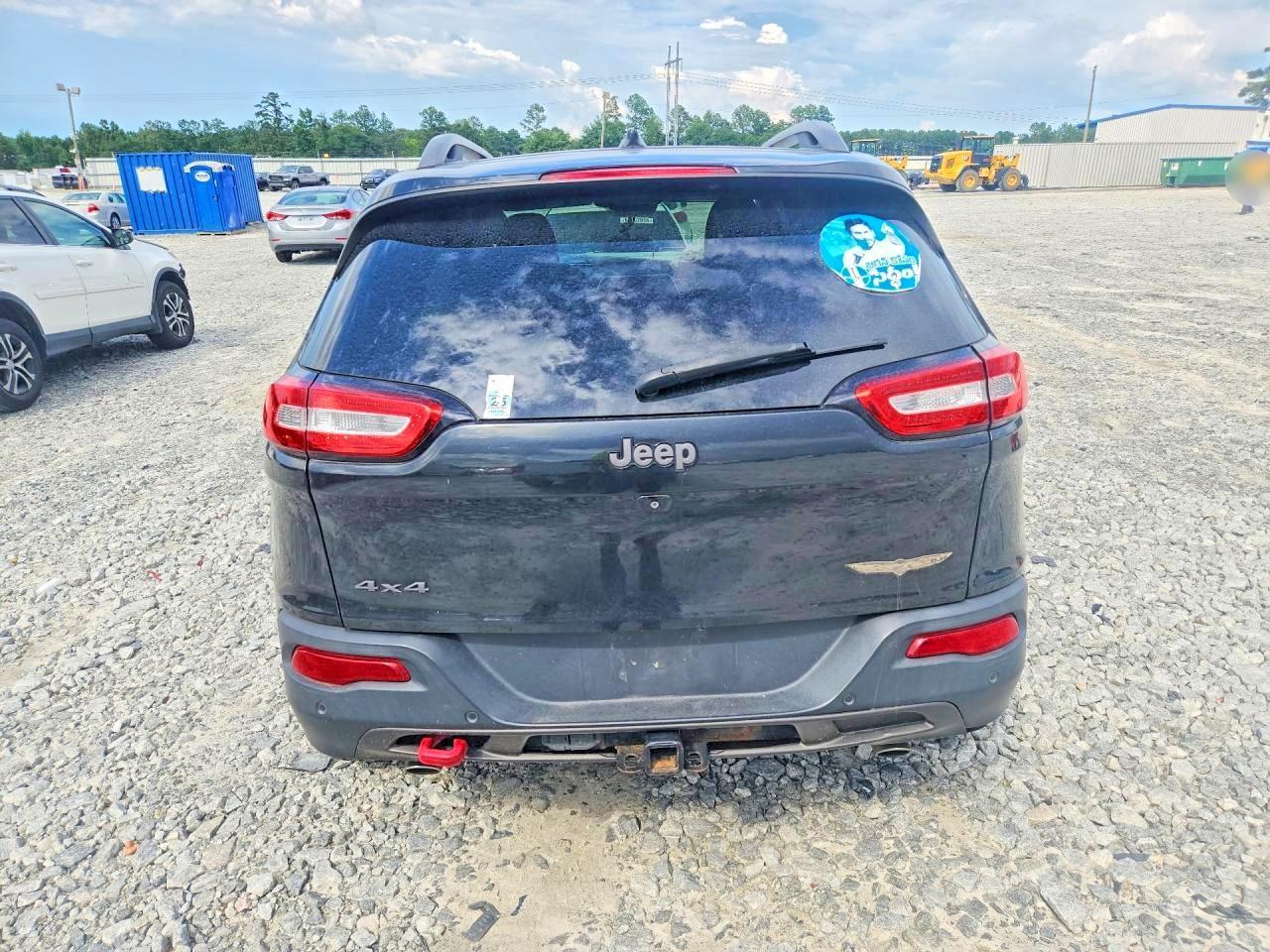 2014 Jeep Cherokee Trailhawk - Image 6