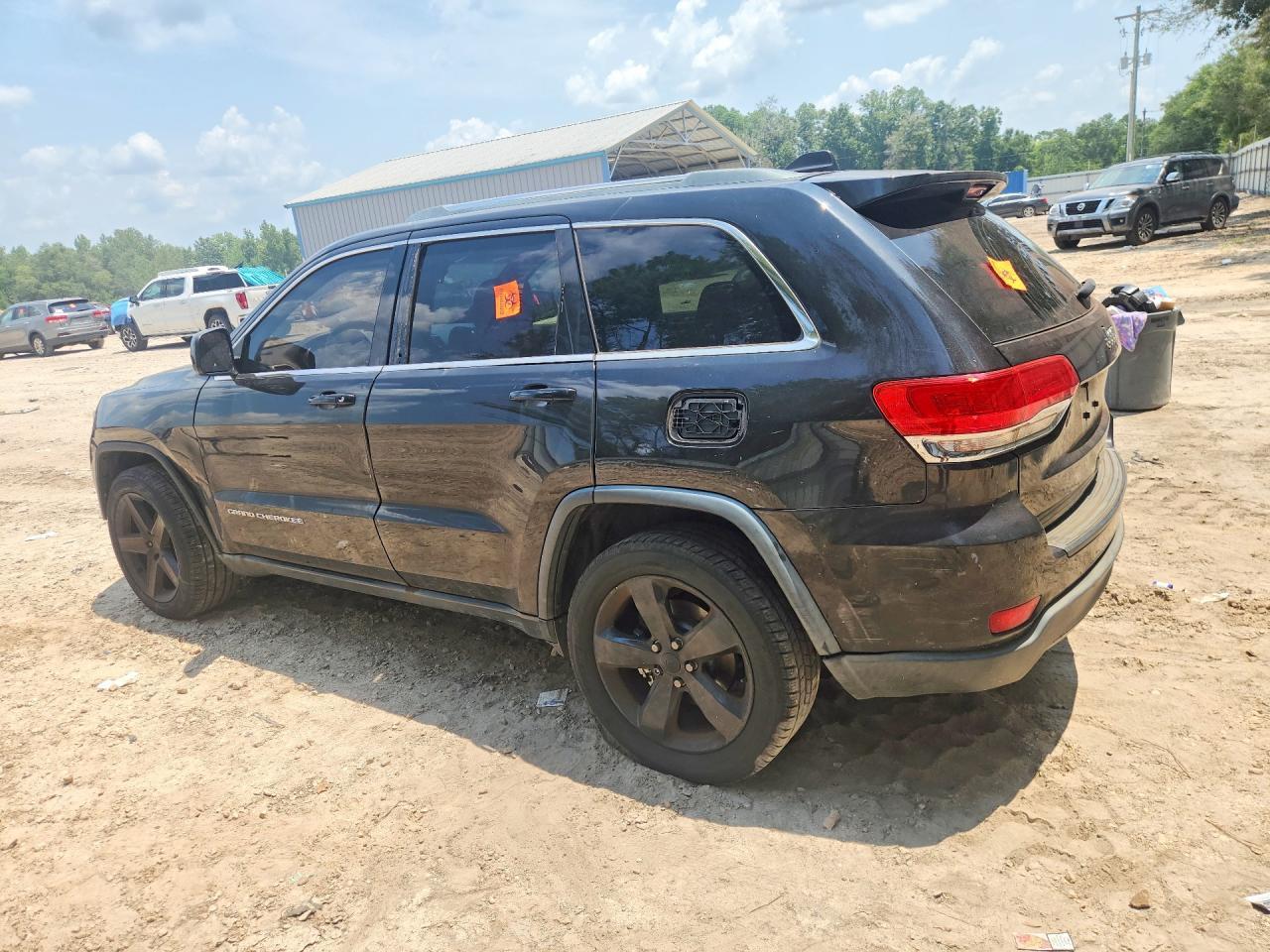 2015 Jeep Grand Cherokee Laredo - Image 2