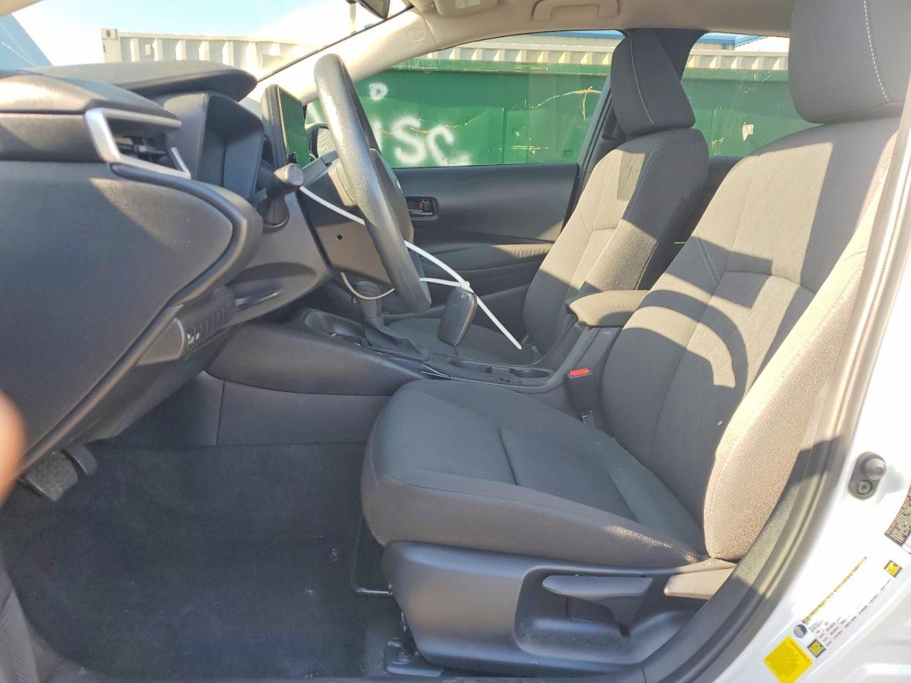 2025 Toyota Corolla Le - Фото 7