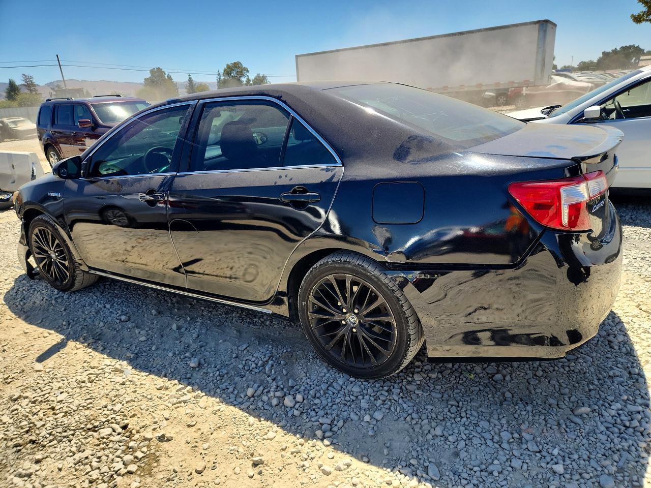 2012 Toyota Camry Hybrid Le - Image 2