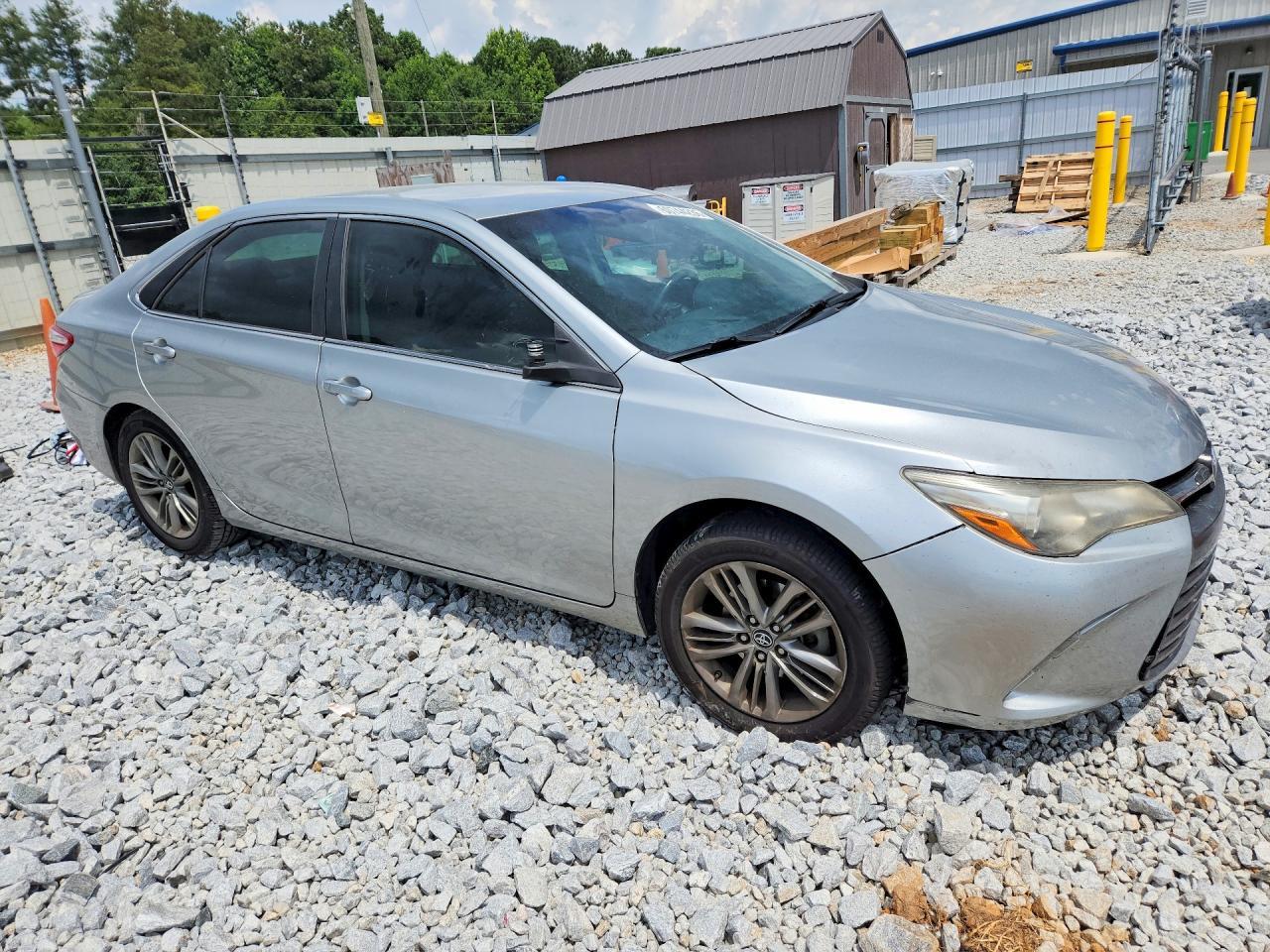 2017 Toyota Camry Se - Фото 4
