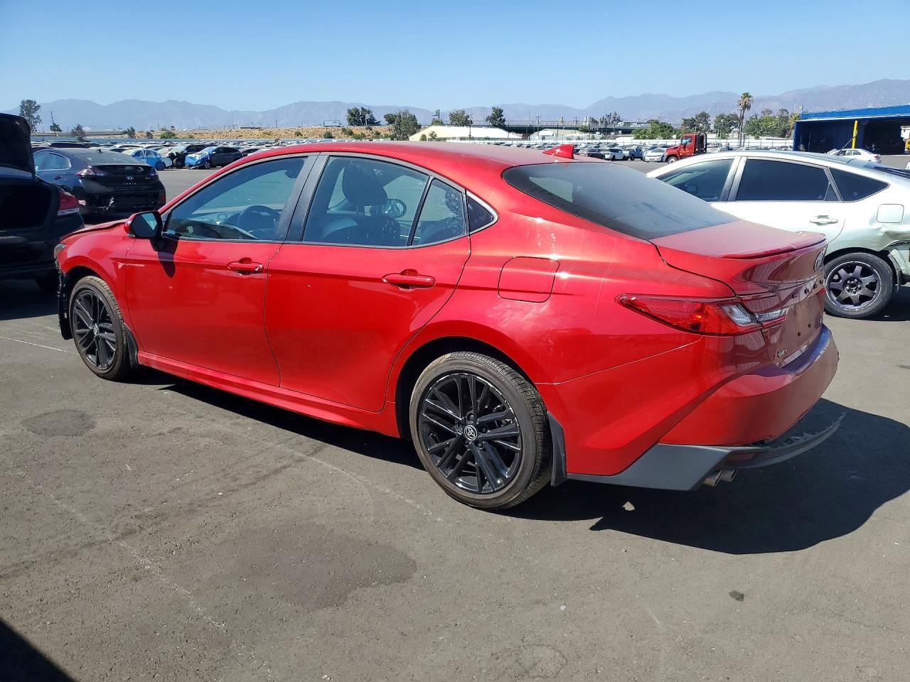 2026 Toyota Camry Se - Фото 2