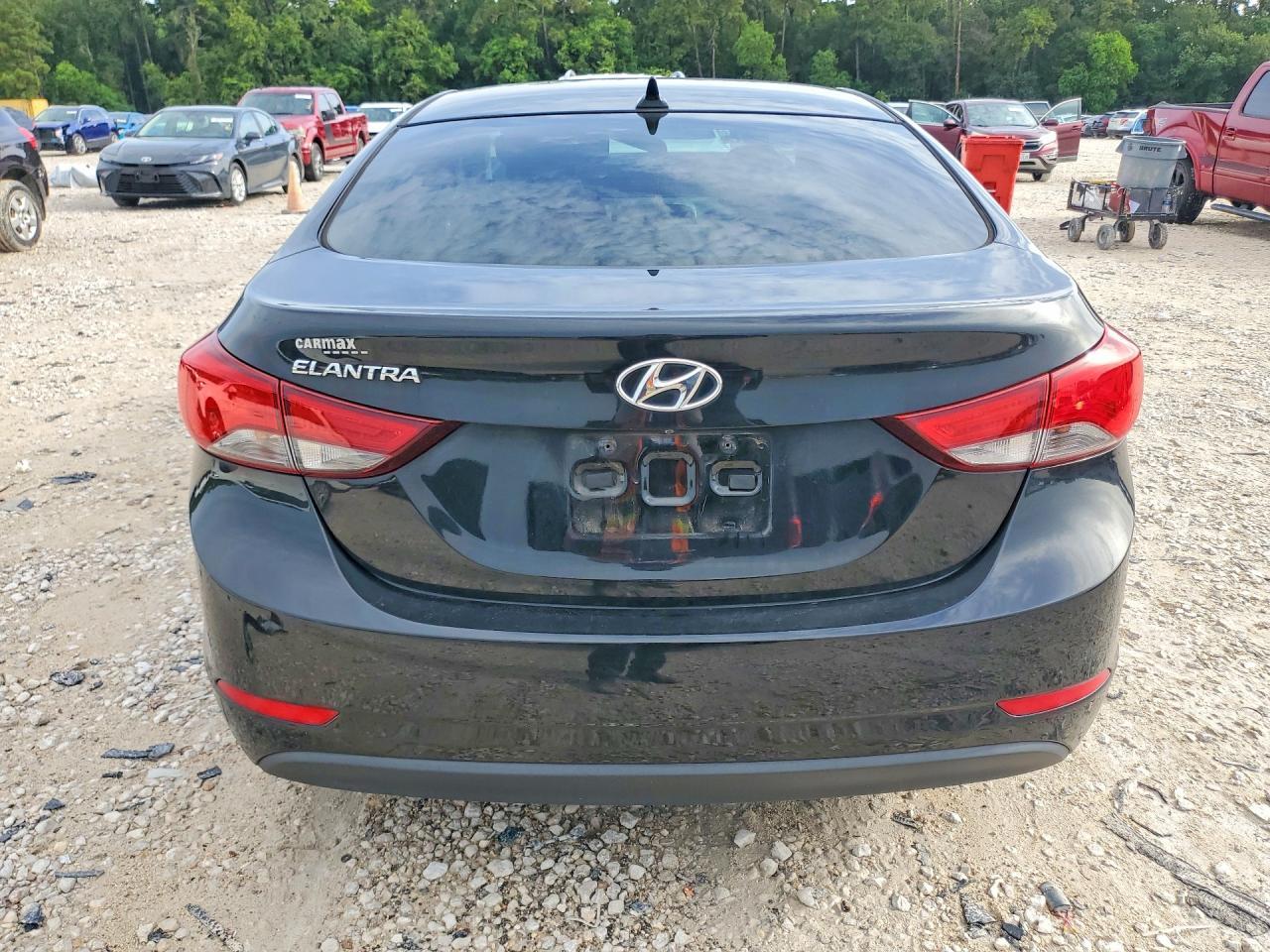2016 Hyundai Elantra Value Edition - Image 6