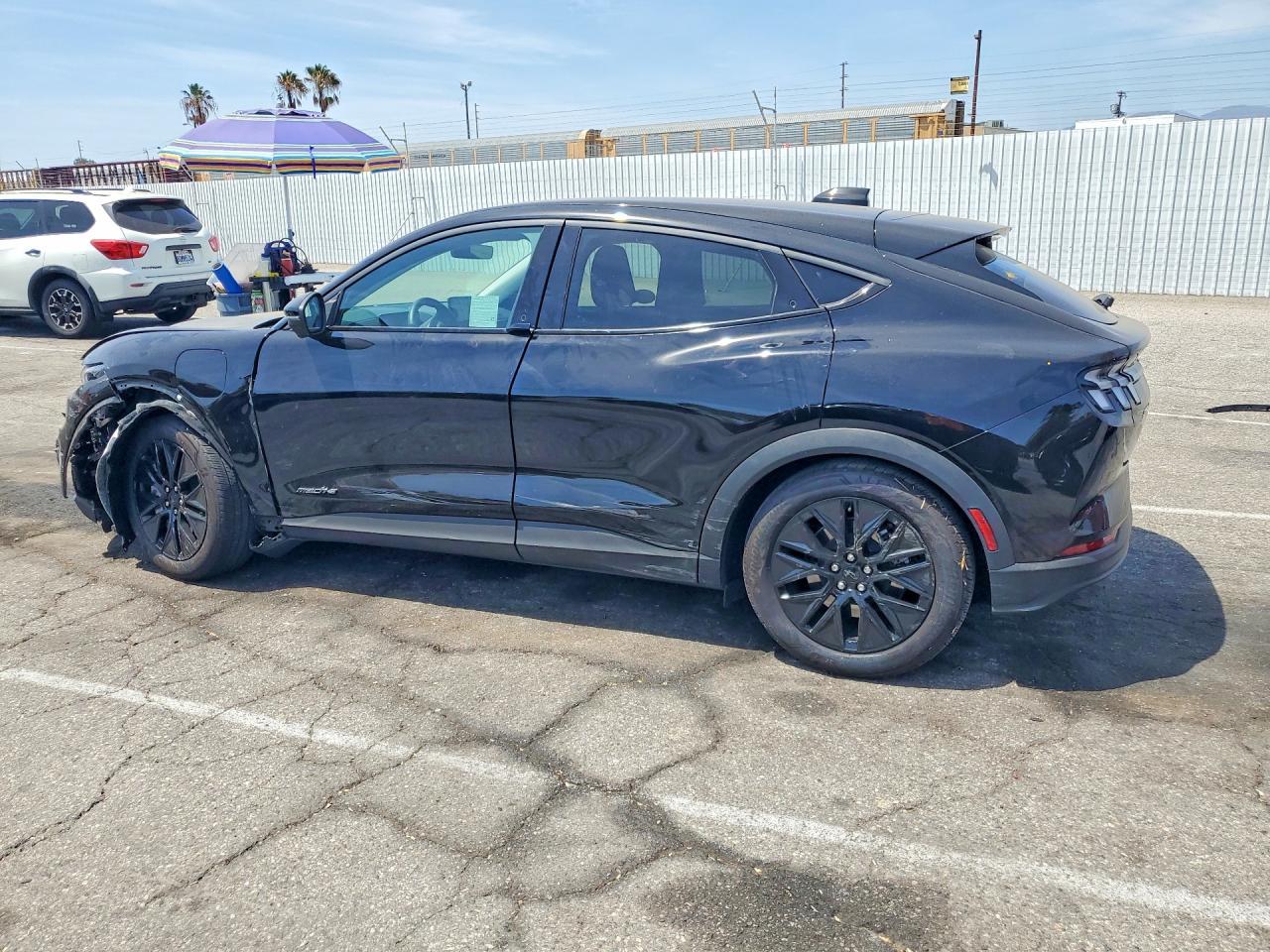 2025 Ford Mustang Mach-E Select - Фото 2