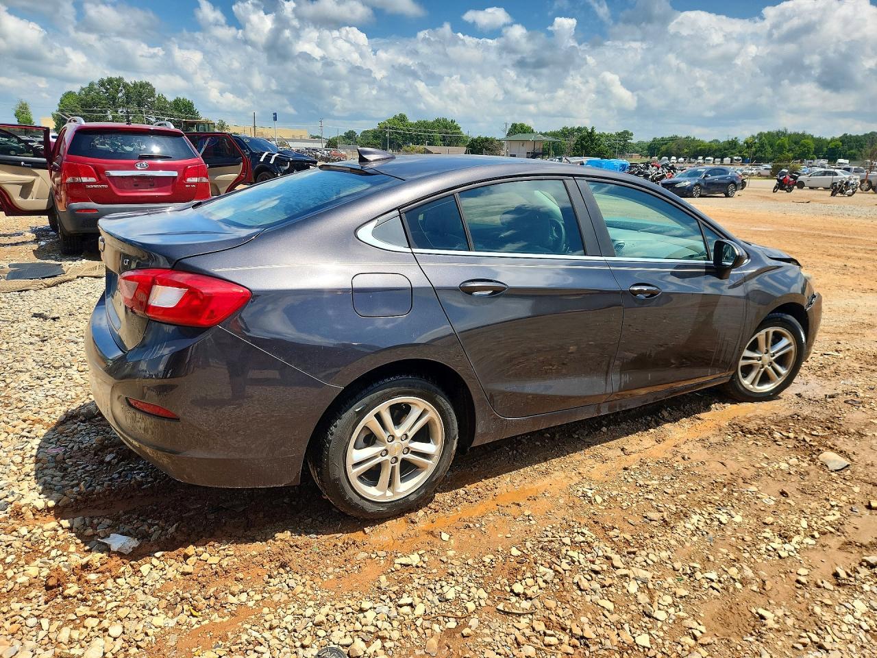 2017 Chevrolet Cruze Lt - Фото 3