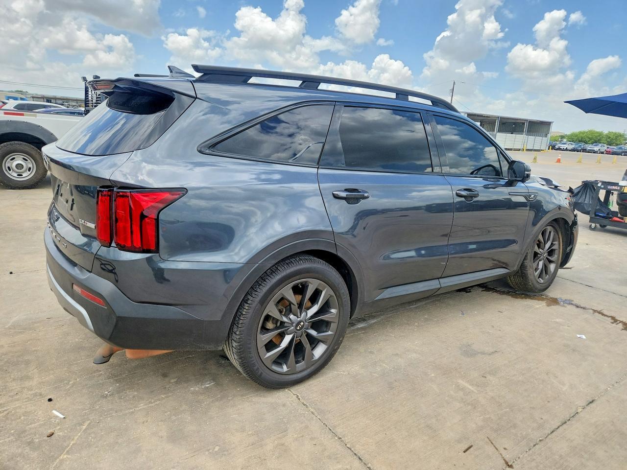 2021 Kia Sorento Sx Prestige X-Line - Фото 3