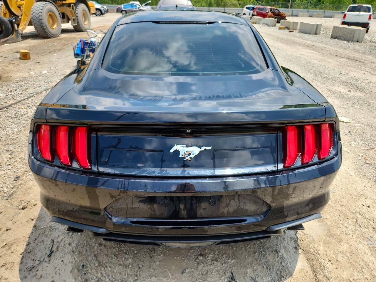 2018 Ford Mustang - Image 6