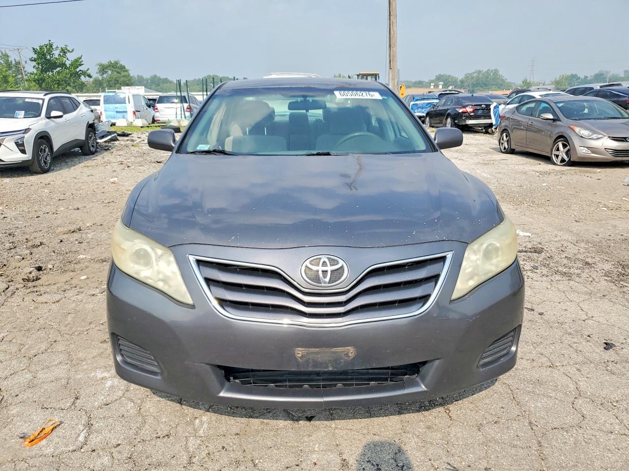 2010 Toyota Camry Le - Фото 5
