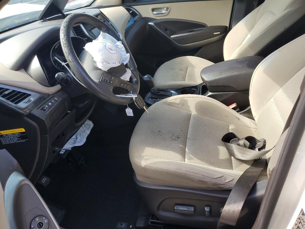 2017 Hyundai Santa Fe Se - Фото 7