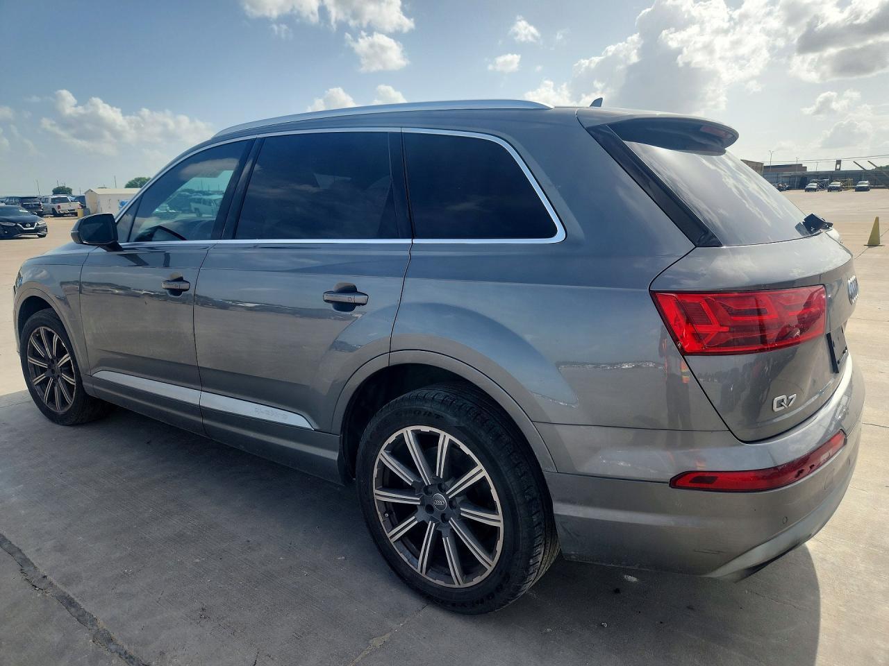 2017 Audi Q7 Premium - Фото 2